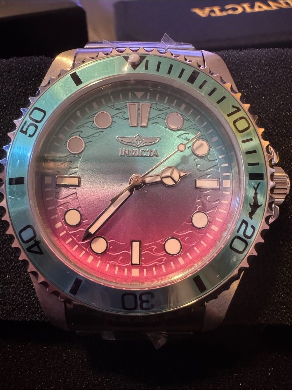 Invicta Pro Diver Unisex Watch Aqua Pink Gradient Dial Silver NEW